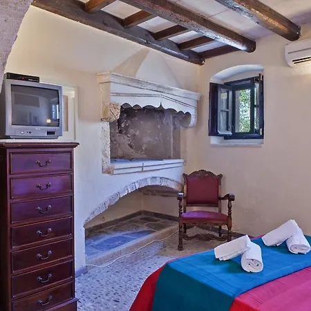 Byzantino Boutique Hotell 3*